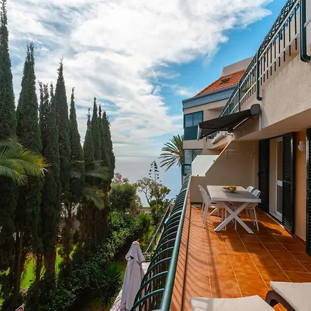 Sea View By Amazing Madeira Daire Funchal